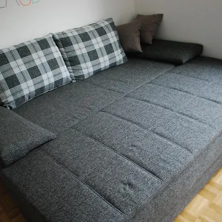 1a Apartment *